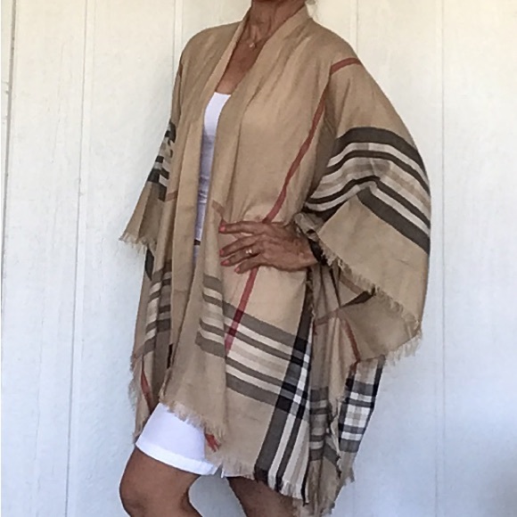 FRAAS TARTAN PLAID BLANKET WRAP NWT - Picture 4 of 13